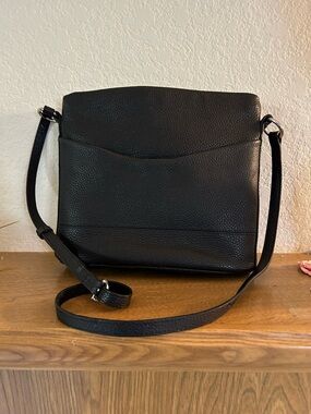 Corder London Classic Black Leather Crossbody Bag - Simple style Women's Handbag
